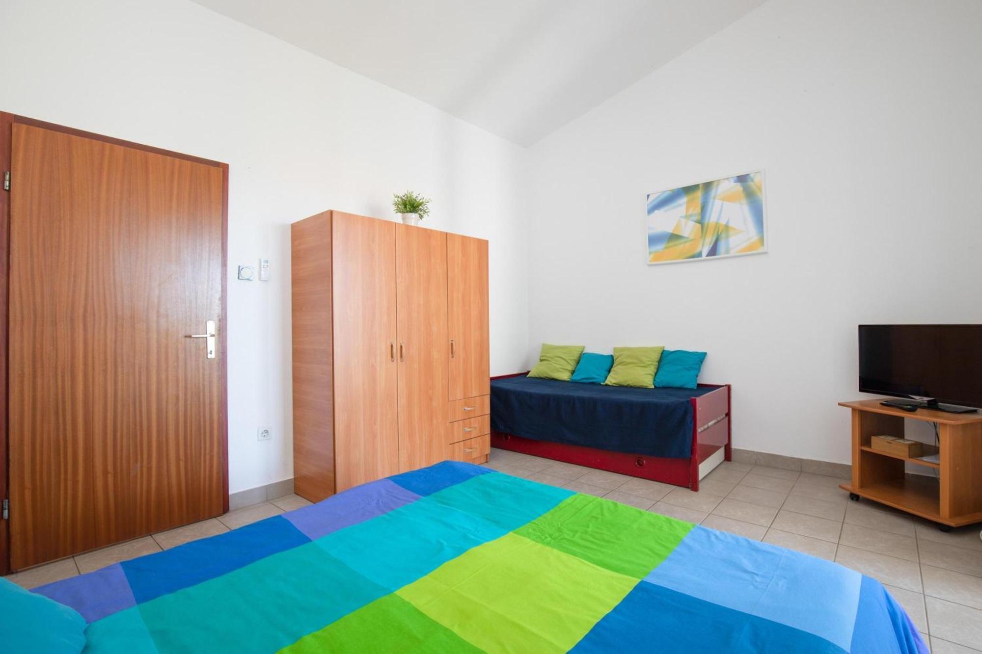 Apartments Brankica Island - Happy Rentals Vantacici Exteriér fotografie